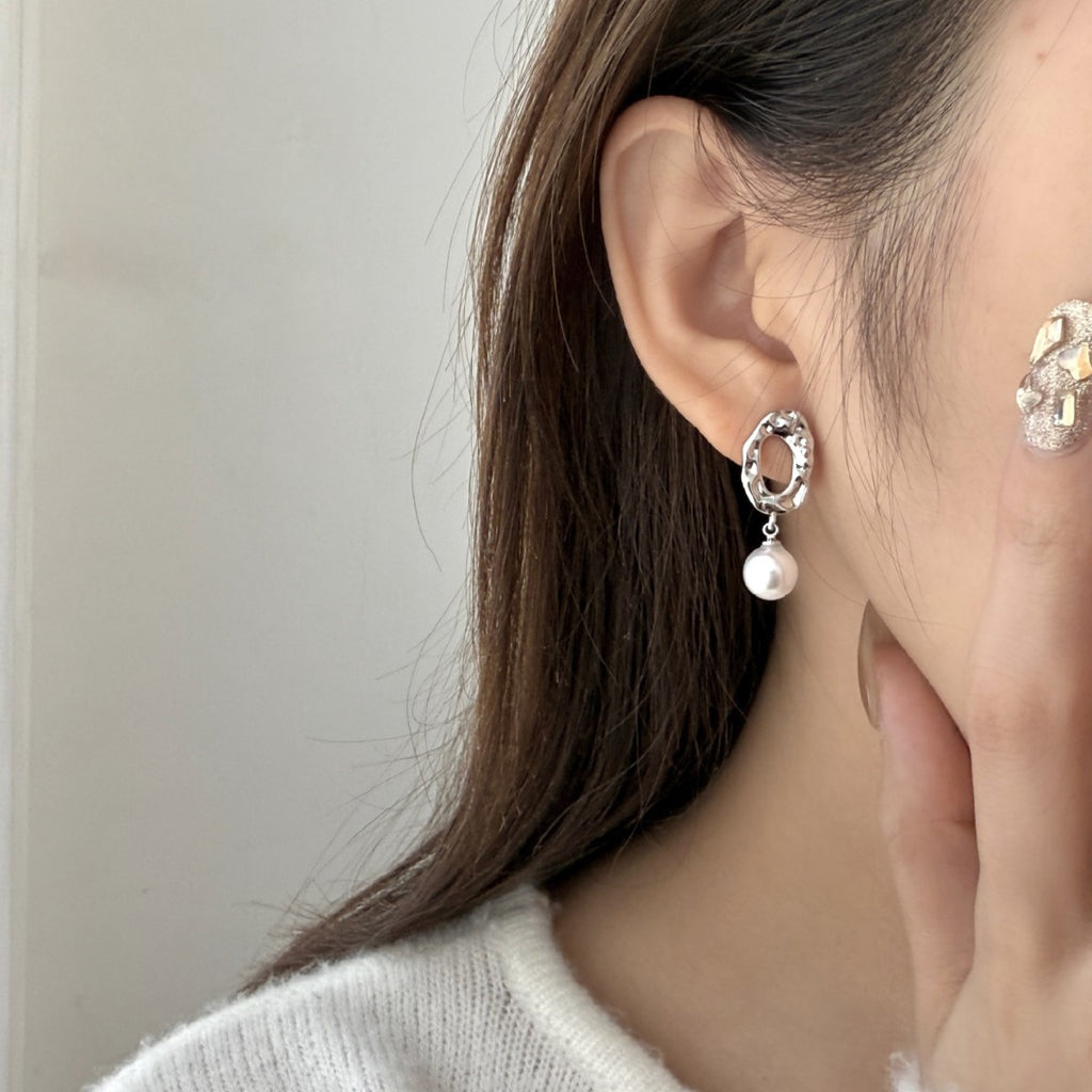 Charming Pearl Earring for Any Occasion