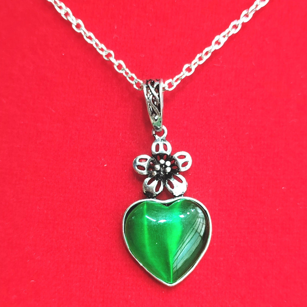 Classic Necklace with Timeless Appeal