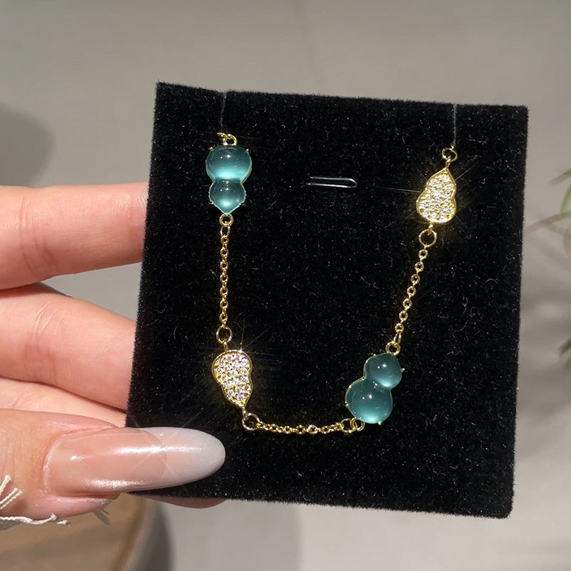 Beautiful Bracelet with Unique Style