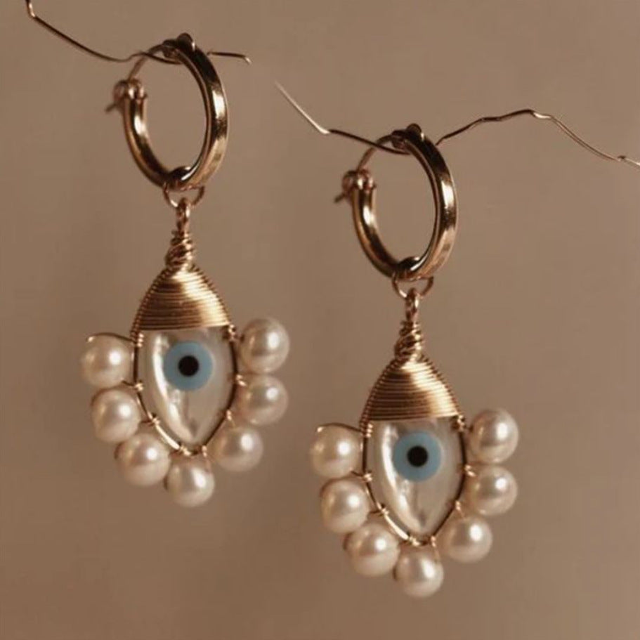 Beautiful Pearl Earring with Unique Style