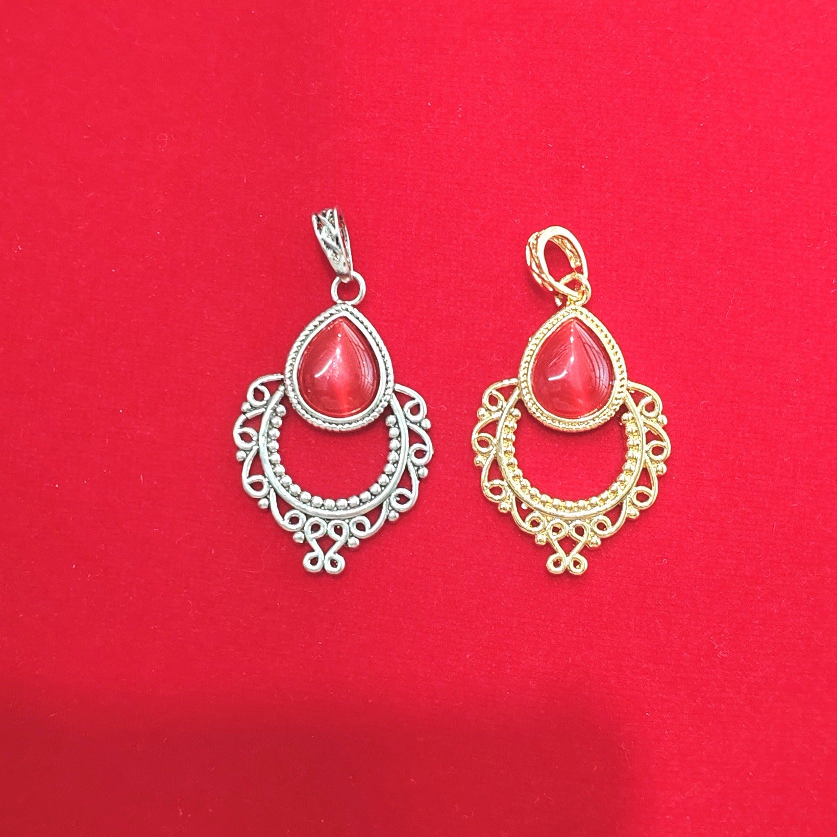 Stunning Necklace for Daily Wear