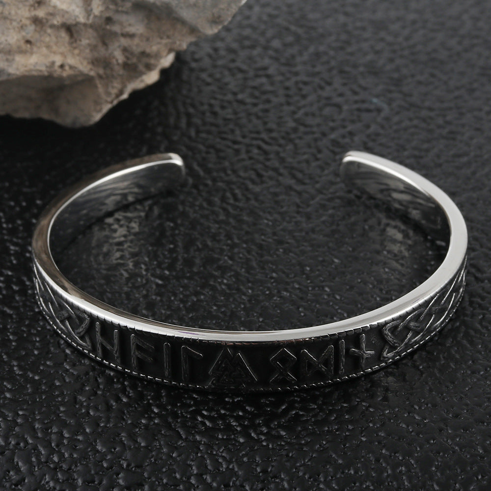 Beautiful Bracelet with Unique Style