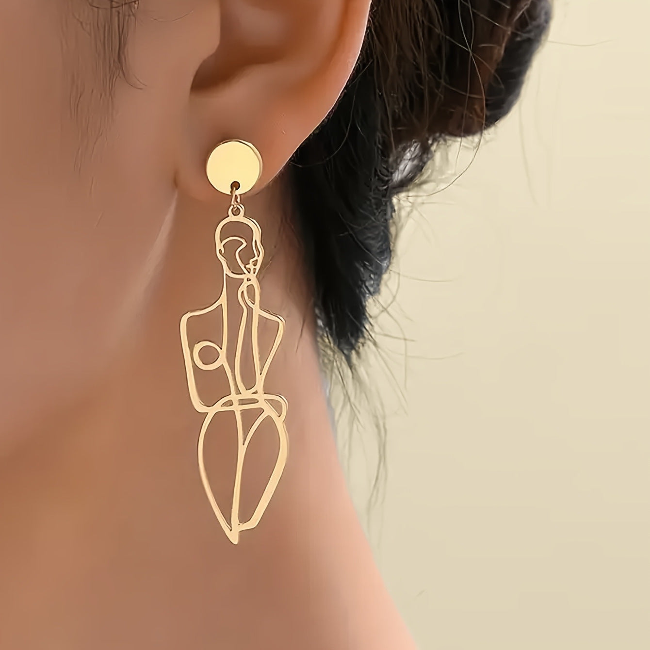 Classic Earring with Timeless Appeal