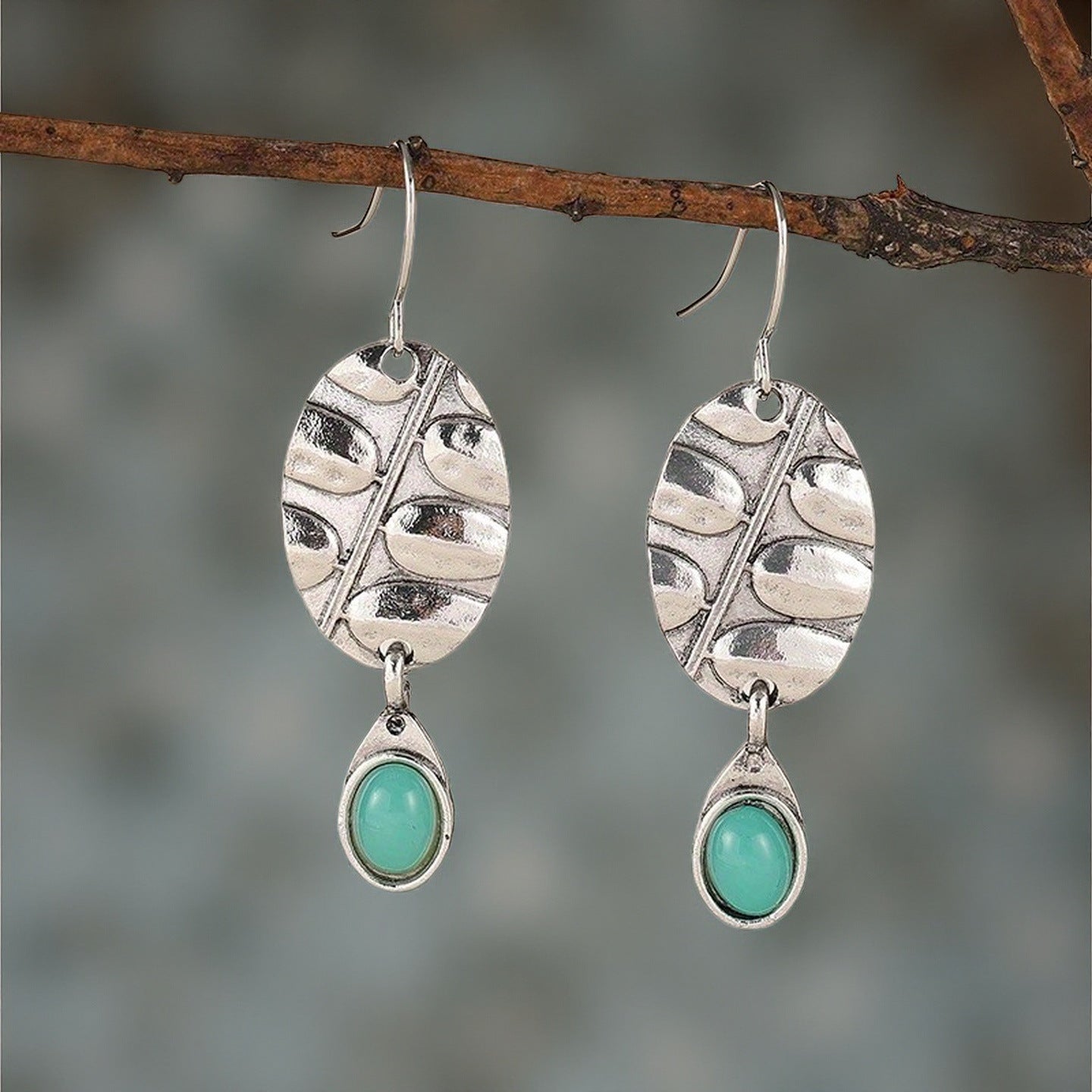 Charming Earring for Any Occasion