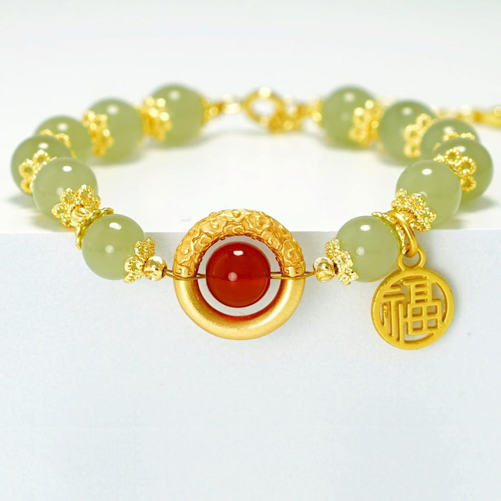 Beautiful Bracelet with Unique Style