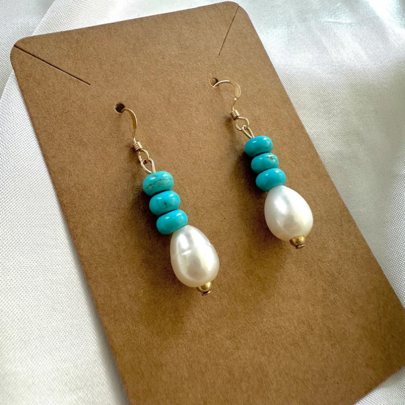 Romantic Pearl Earring for Special Moments