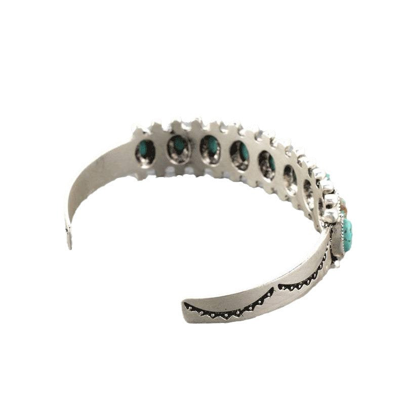 Charming Bracelet for Any Occasion