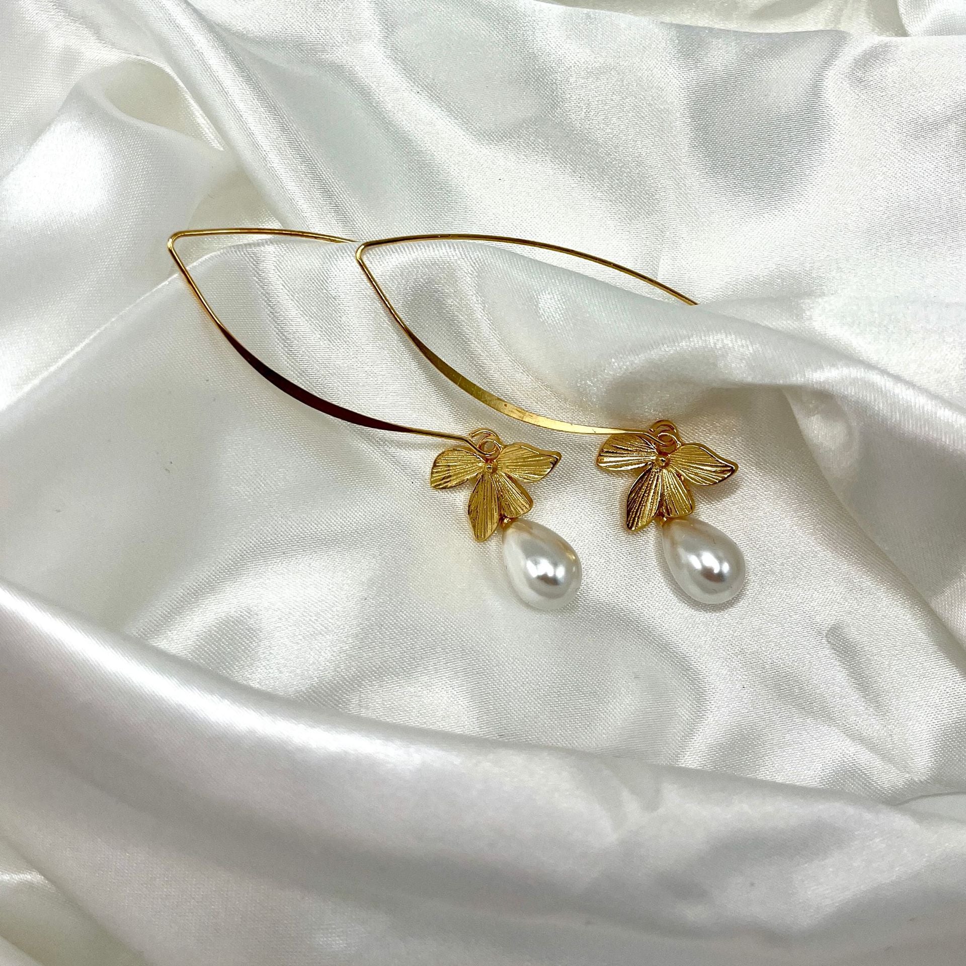 Romantic Pearl Earring for Special Moments