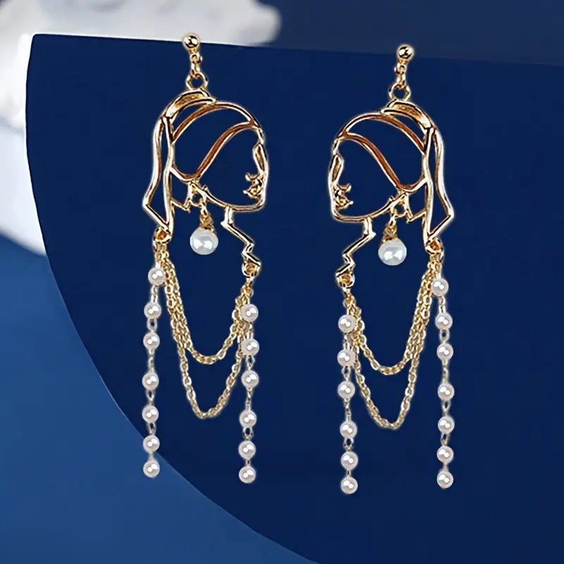 Beautiful Pearl Earring with Unique Style