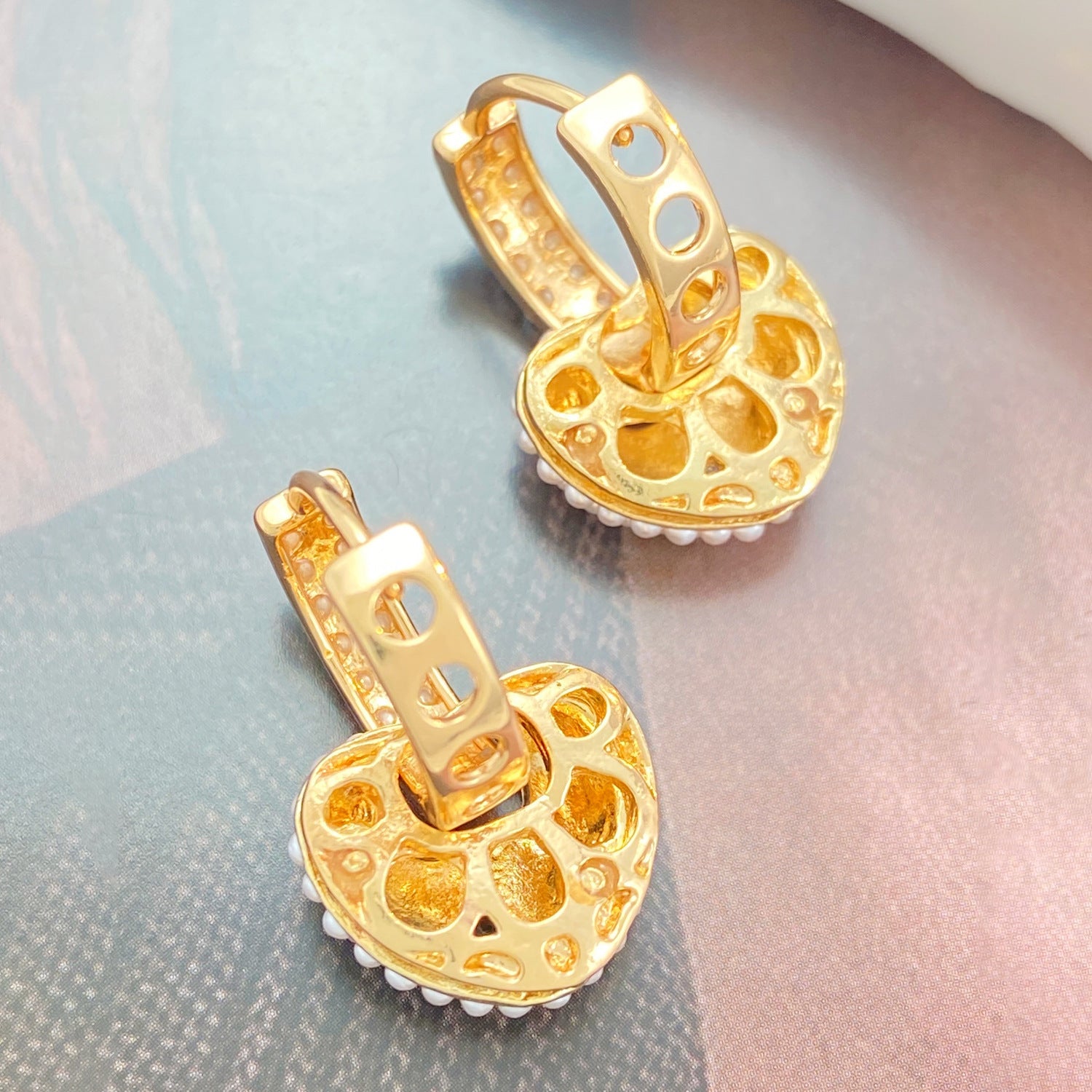 Charming Pearl Earring for Any Occasion