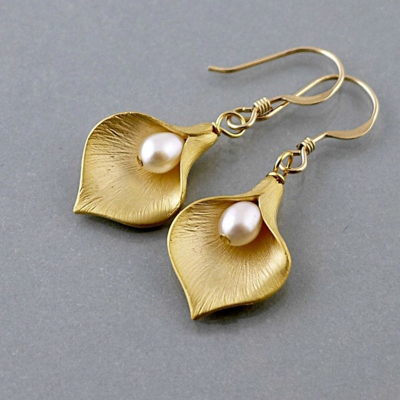 Stunning Pearl Earring for Daily Wear