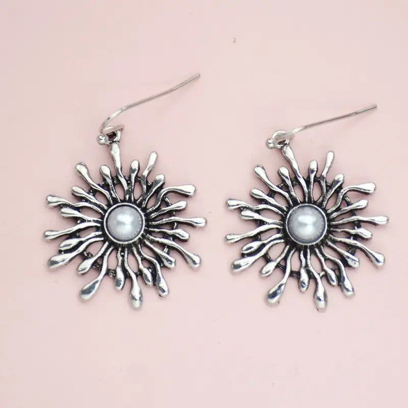 Charming Pearl Earring for Any Occasion