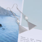 Beautiful Pearl Earring with Unique Style