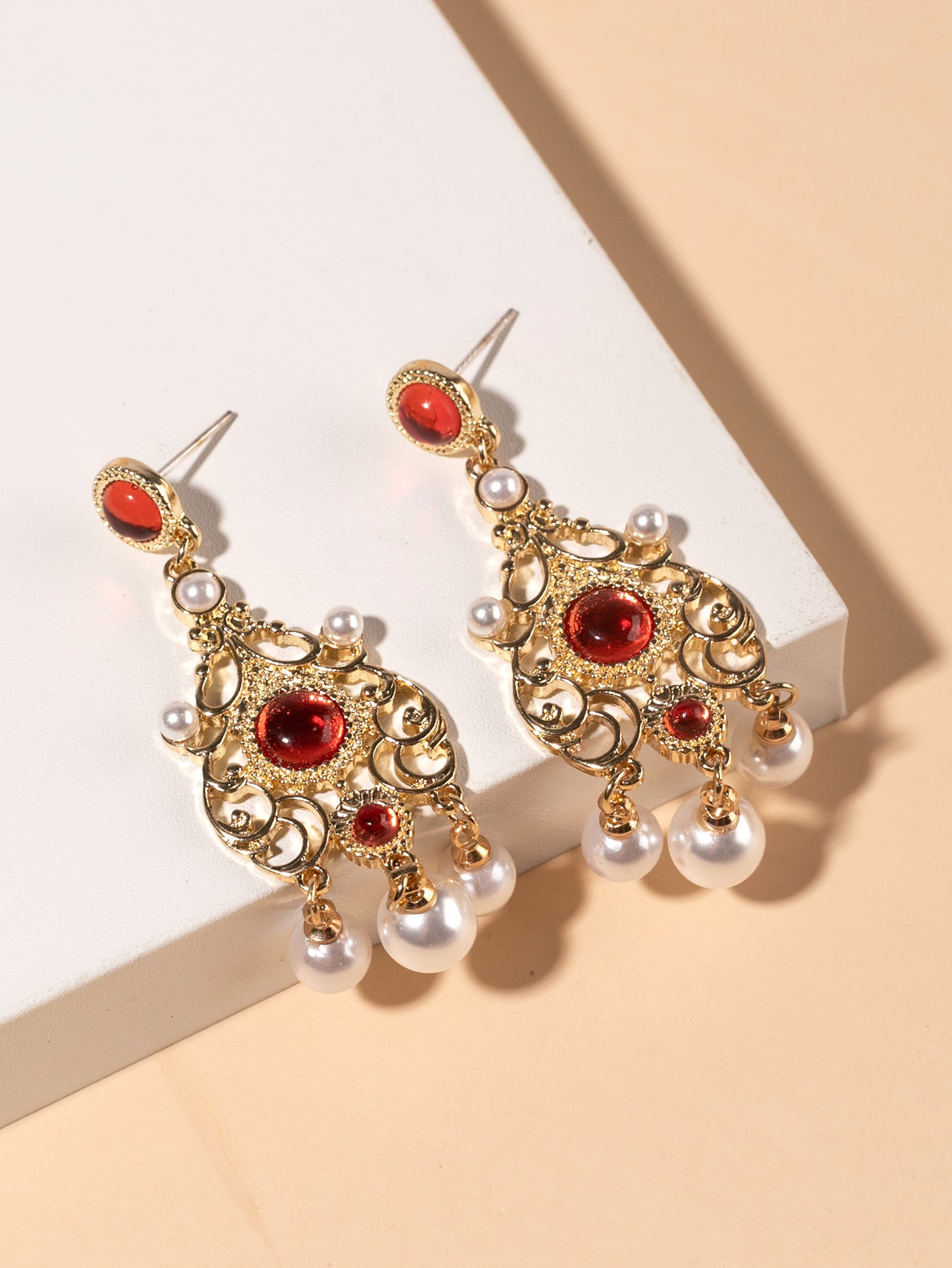 Romantic Pearl Earring for Special Moments