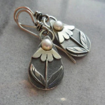 Beautiful Pearl Earring with Unique Style