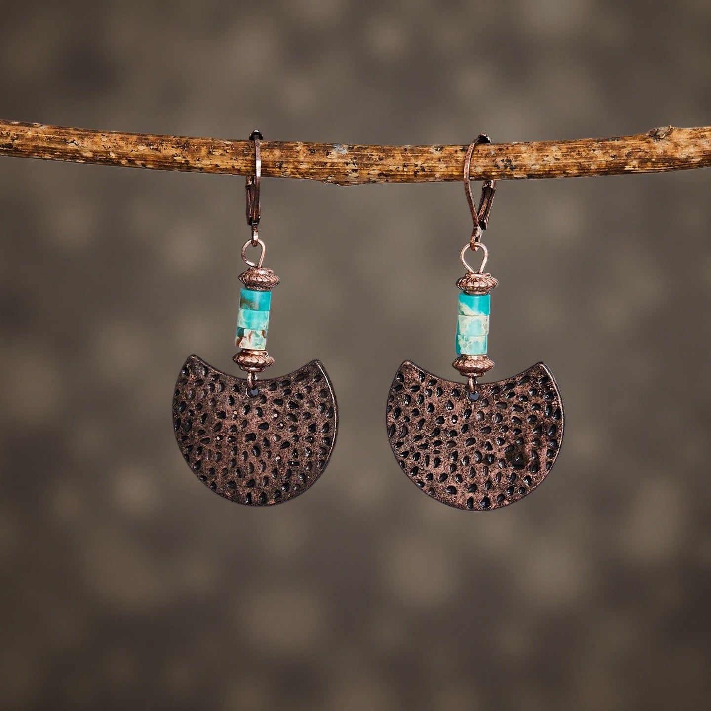 Charming Earring for Any Occasion