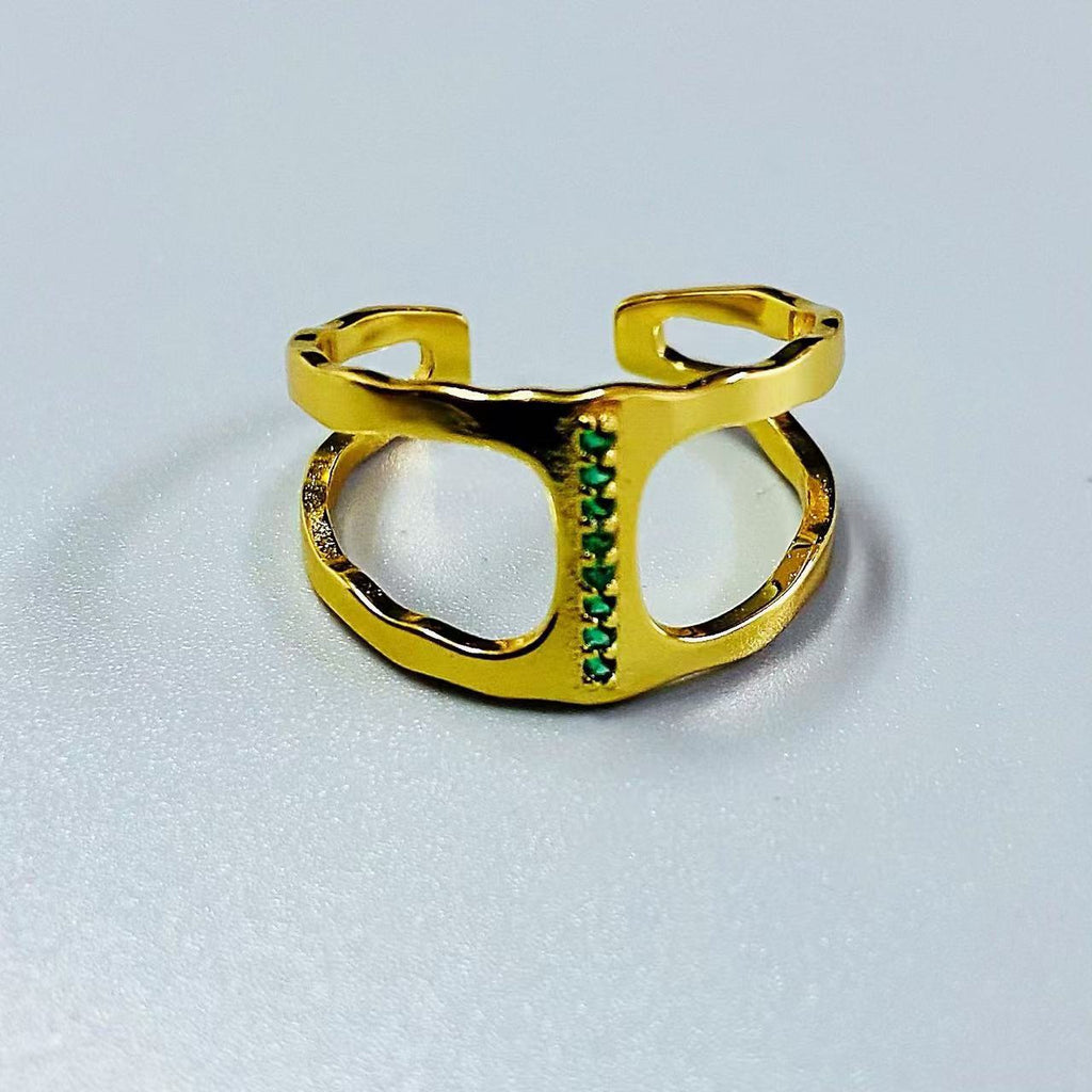 Charming Gold Ring for Any Occasion