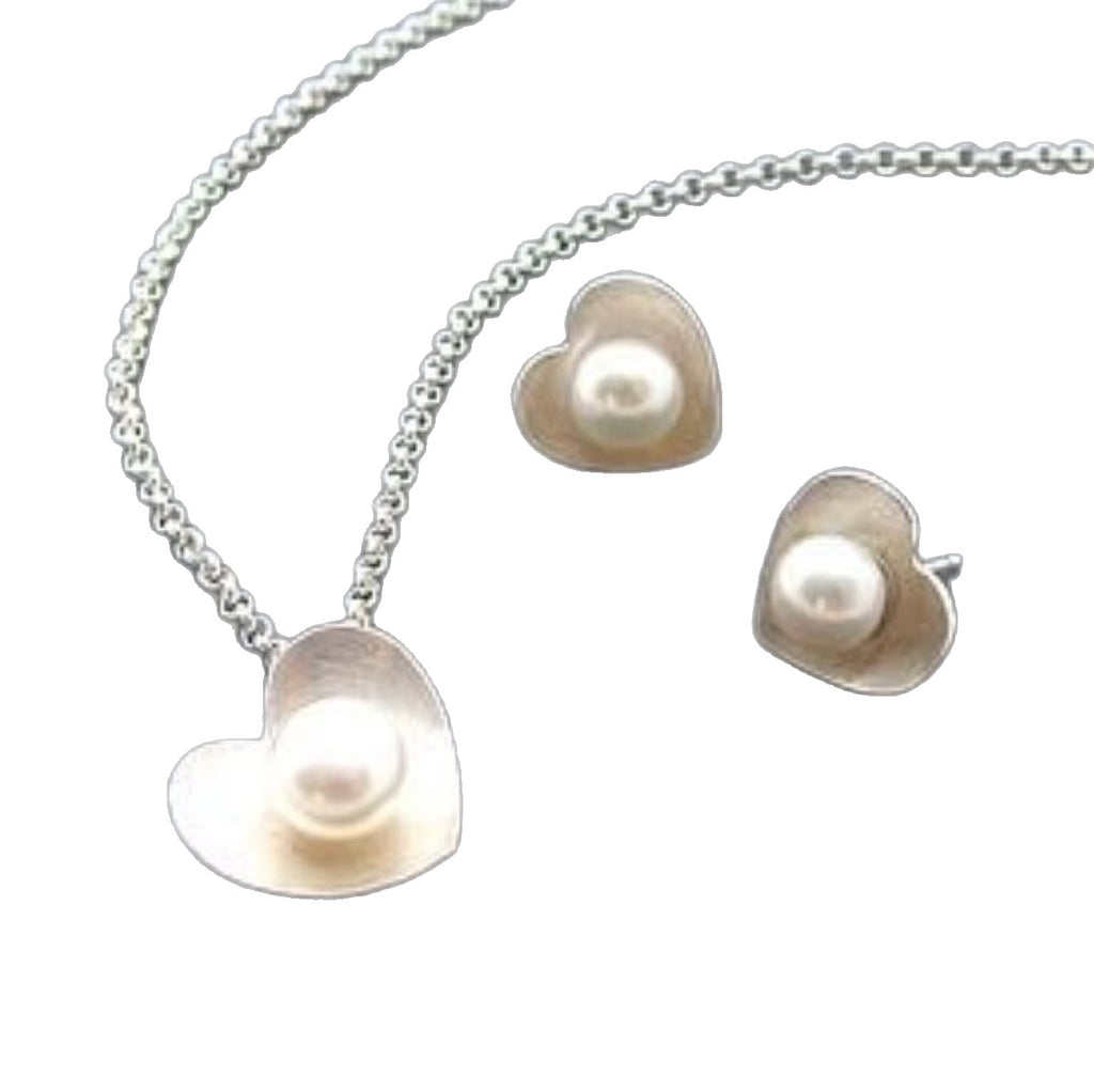 Romantic Pearl Set for Special Moments