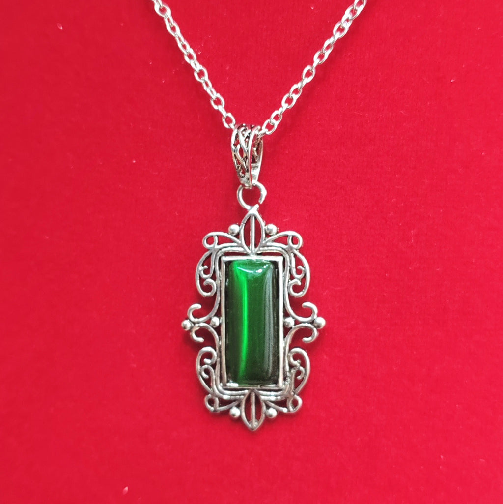 Classic Necklace with Timeless Appeal