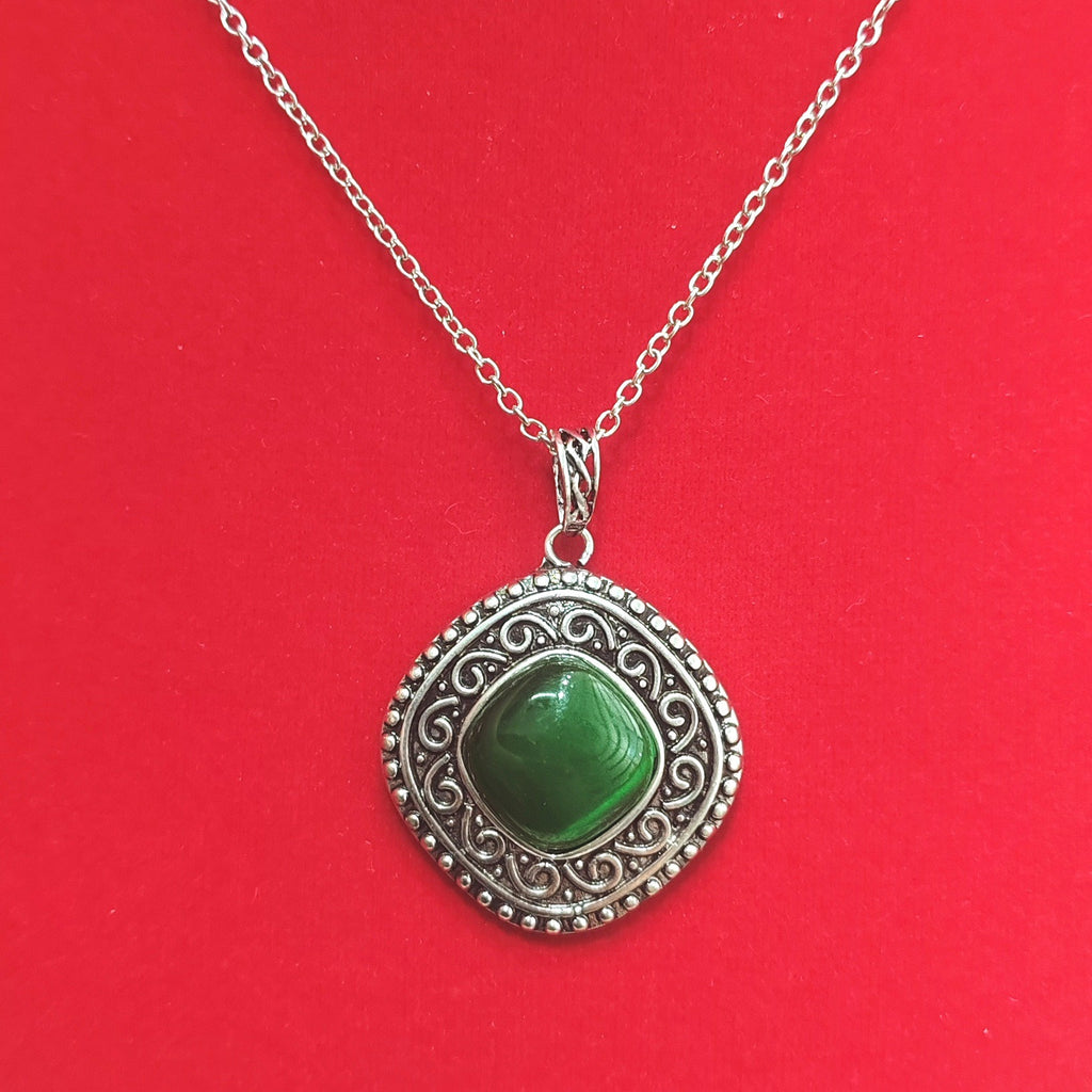 Classic Necklace with Timeless Appeal