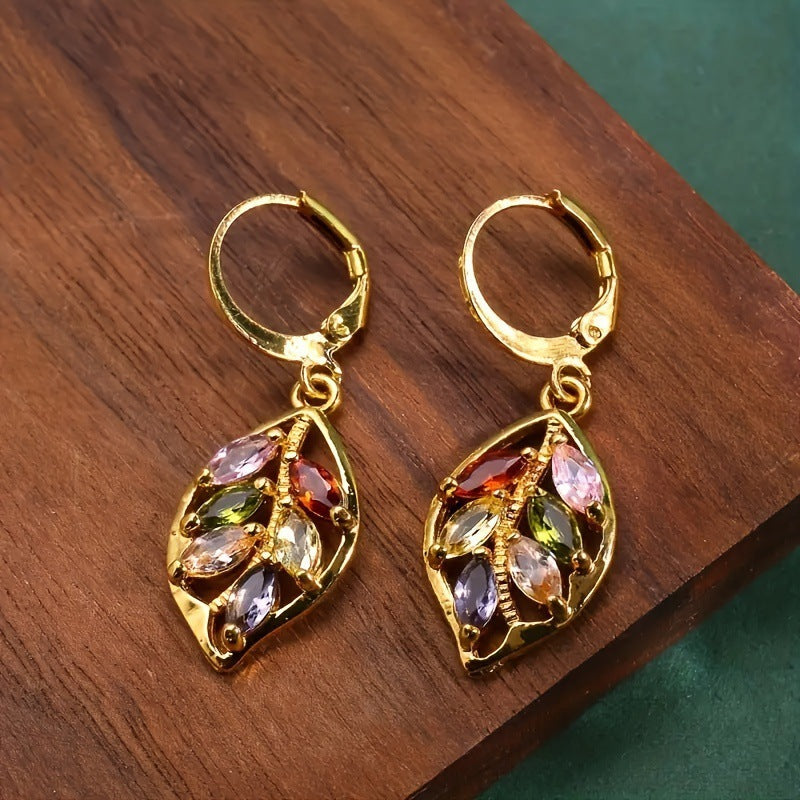 Beautiful Gold Earring with Unique Style