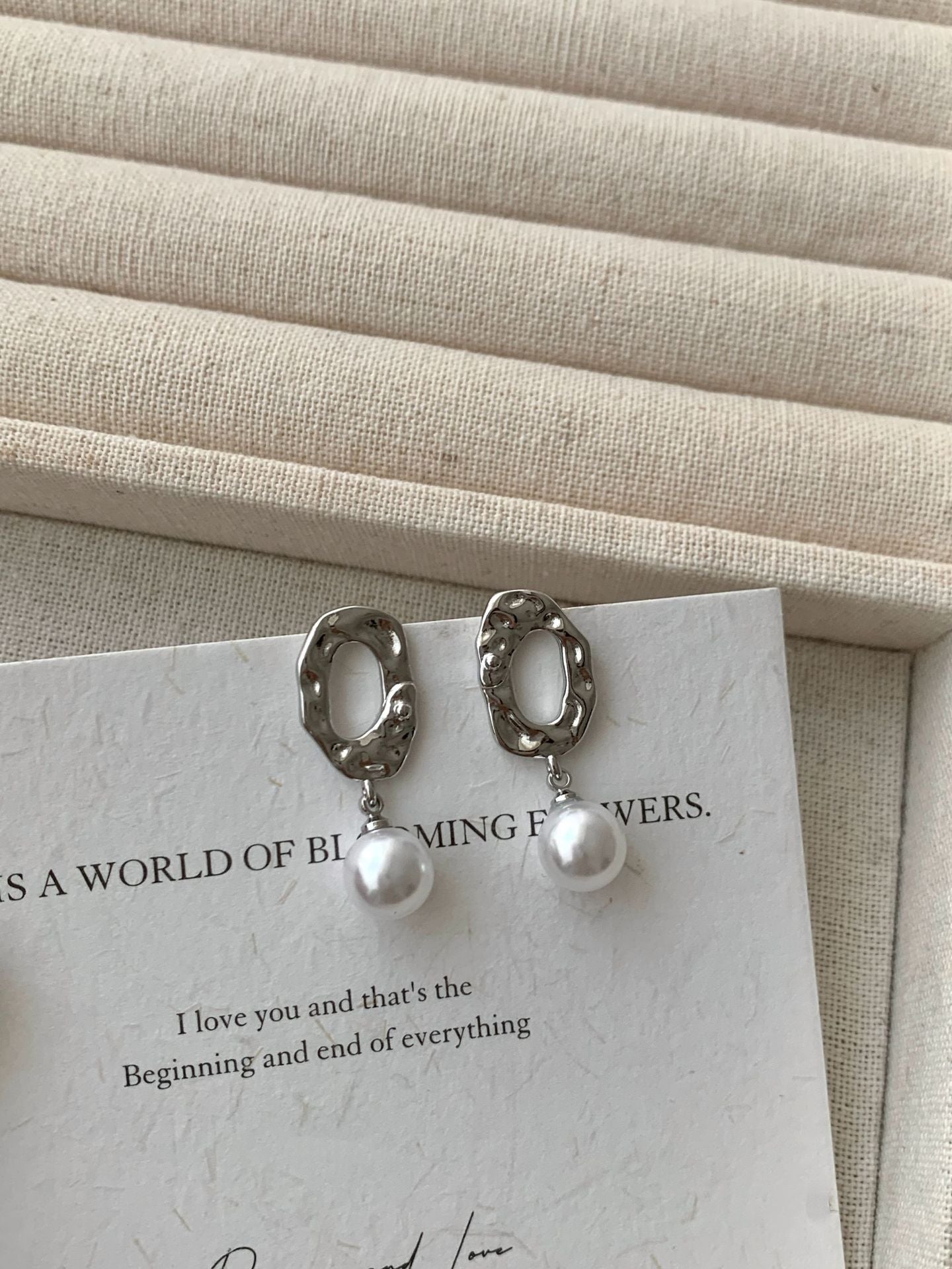 Charming Pearl Earring for Any Occasion