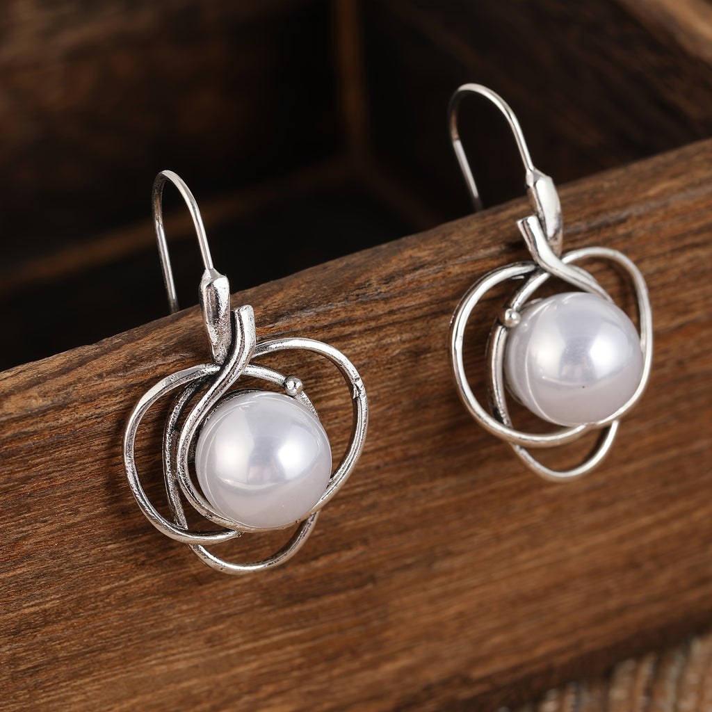 Charming Pearl Earring for Any Occasion