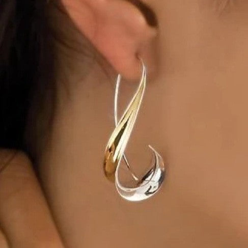 Stunning Gold Earring for Daily Wear