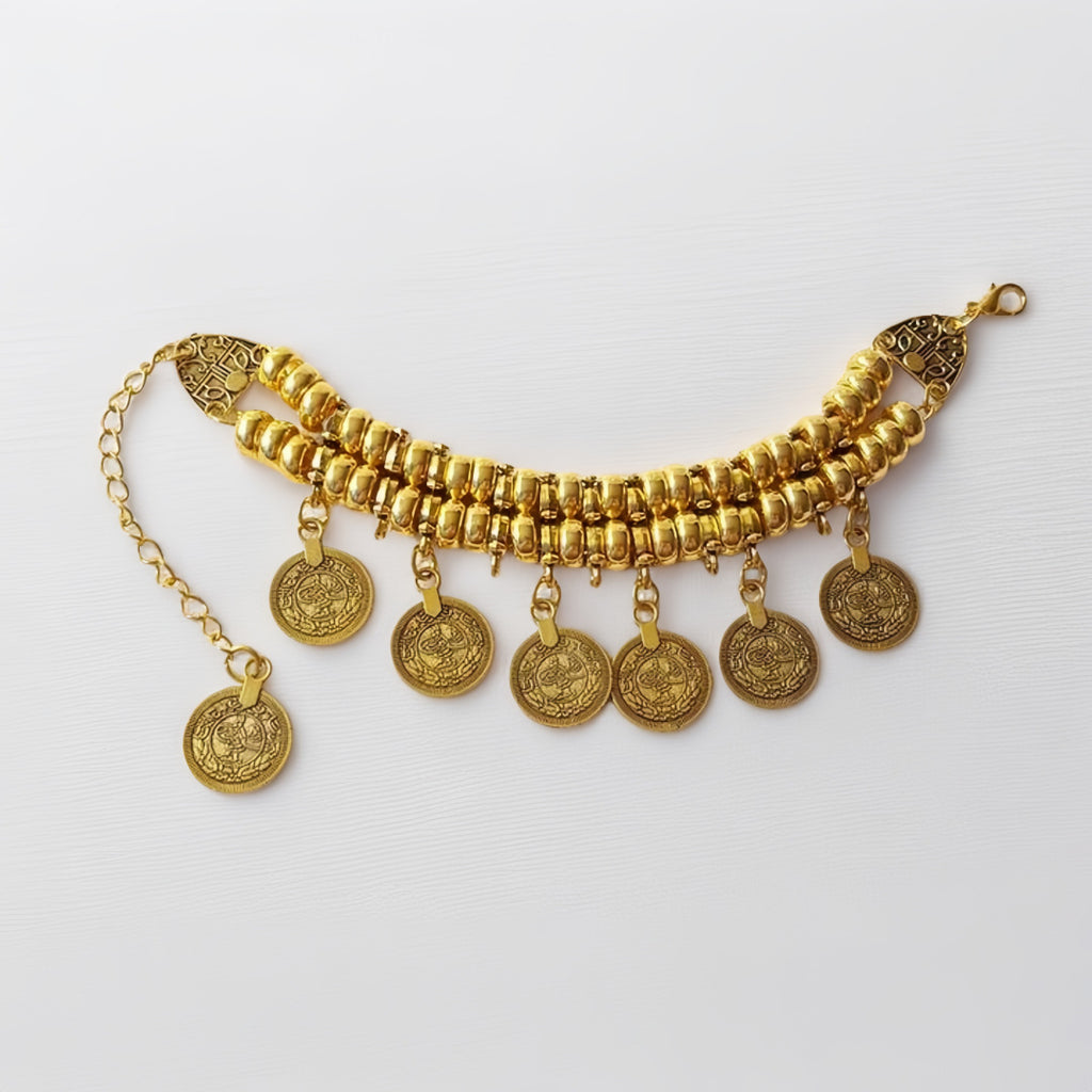 Charming Gold Bracelet for Any Occasion