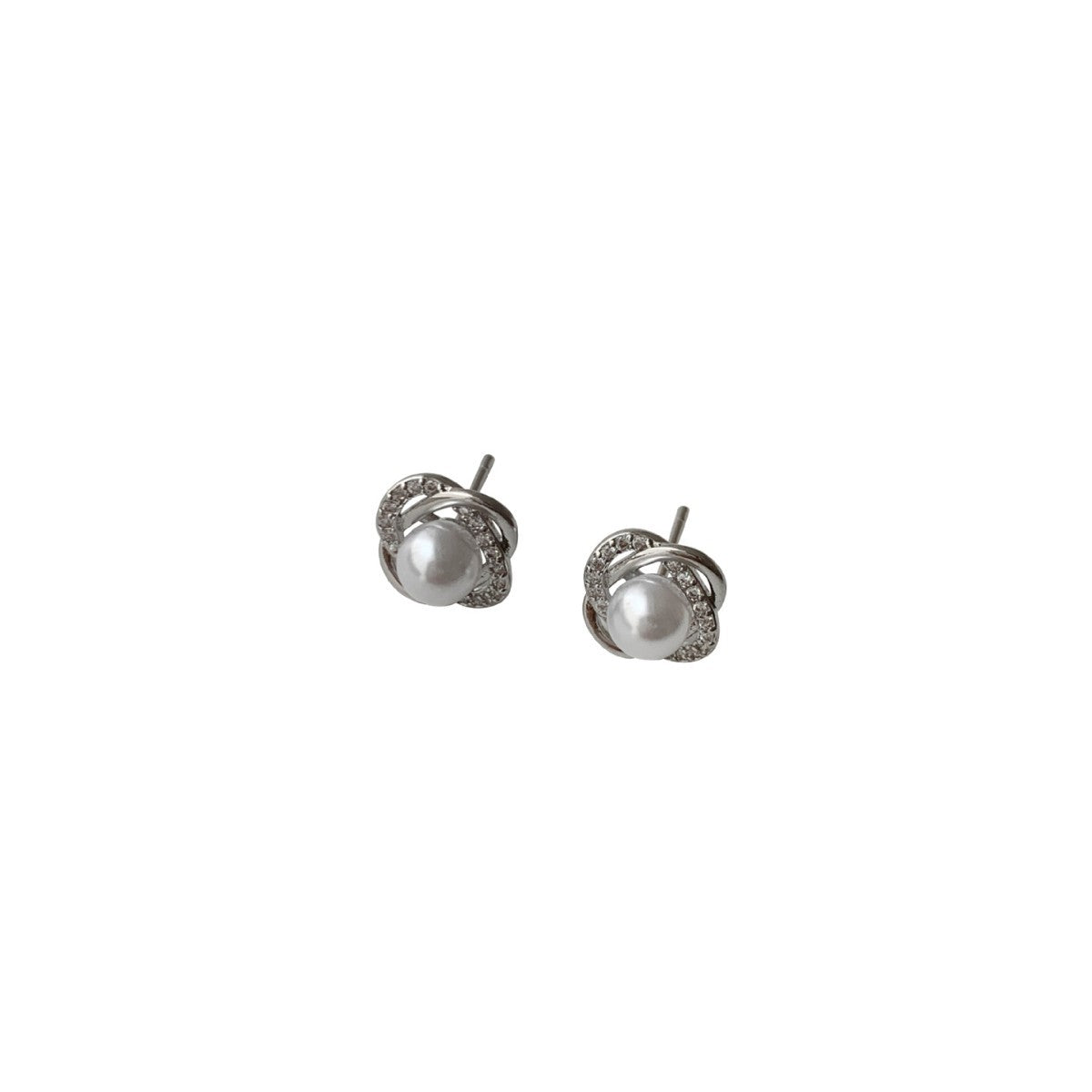 Delicate Artisan Pearl Earring