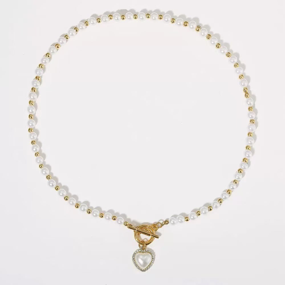 Beautiful Pearl Necklace with Unique Style