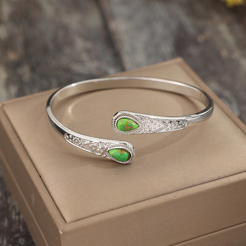 Romantic Bracelet for Special Moments