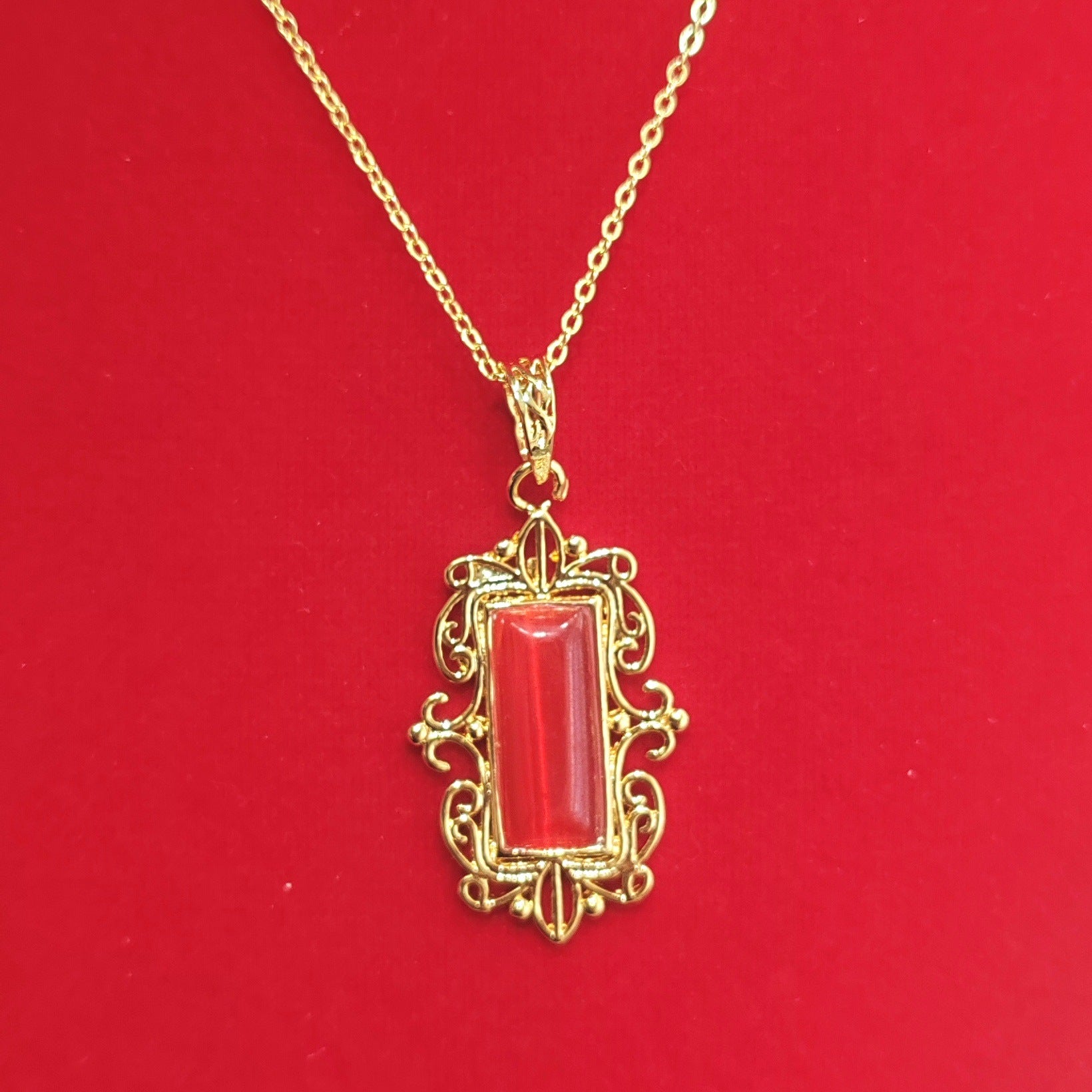 Classic Necklace with Timeless Appeal