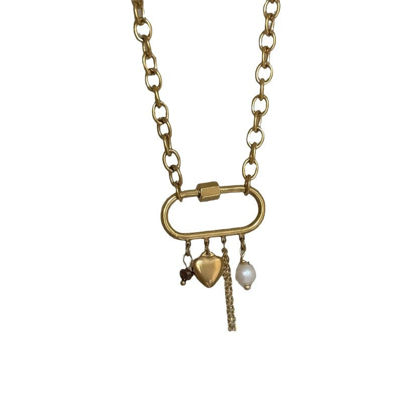 Romantic Pearl Necklace for Special Moments