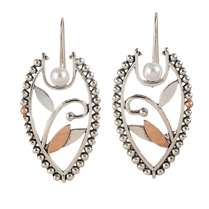 Beautiful Pearl Earring with Unique Style