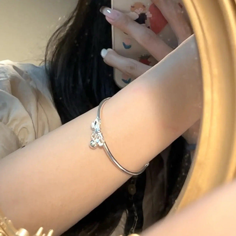 Beautiful Bracelet with Unique Style