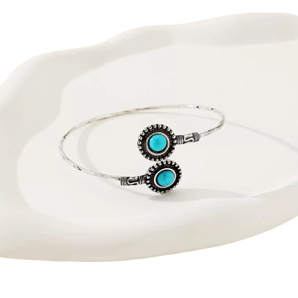 Beautiful Bracelet with Unique Style