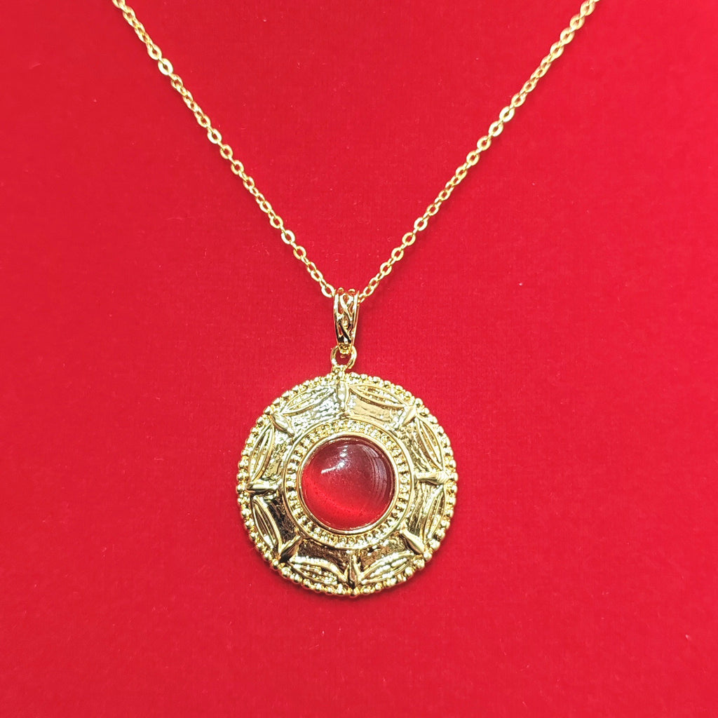 Classic Necklace with Timeless Appeal