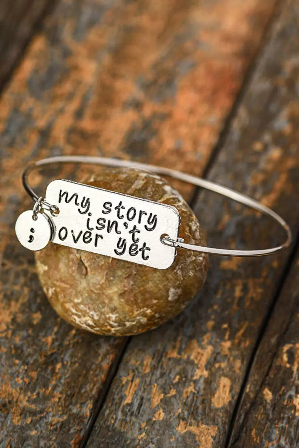 Charming Bracelet for Any Occasion