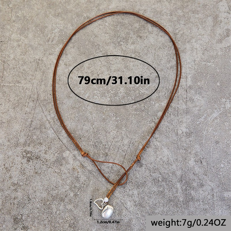 Beautiful Pearl Necklace with Unique Style