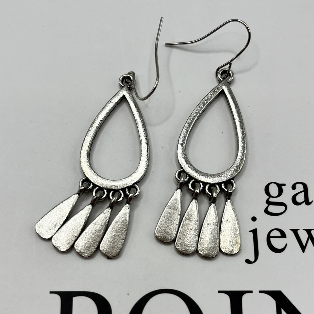 Charming Earring for Any Occasion