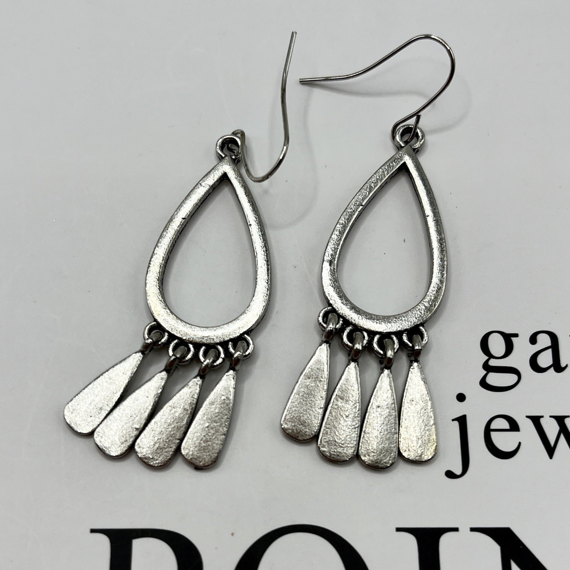 Charming Earring for Any Occasion