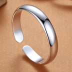 Classic Silver Bracelet with Timeless Appeal