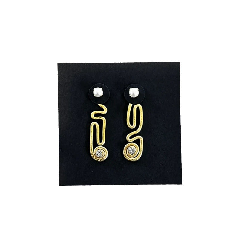 Stunning Pearl Earring for Daily Wear