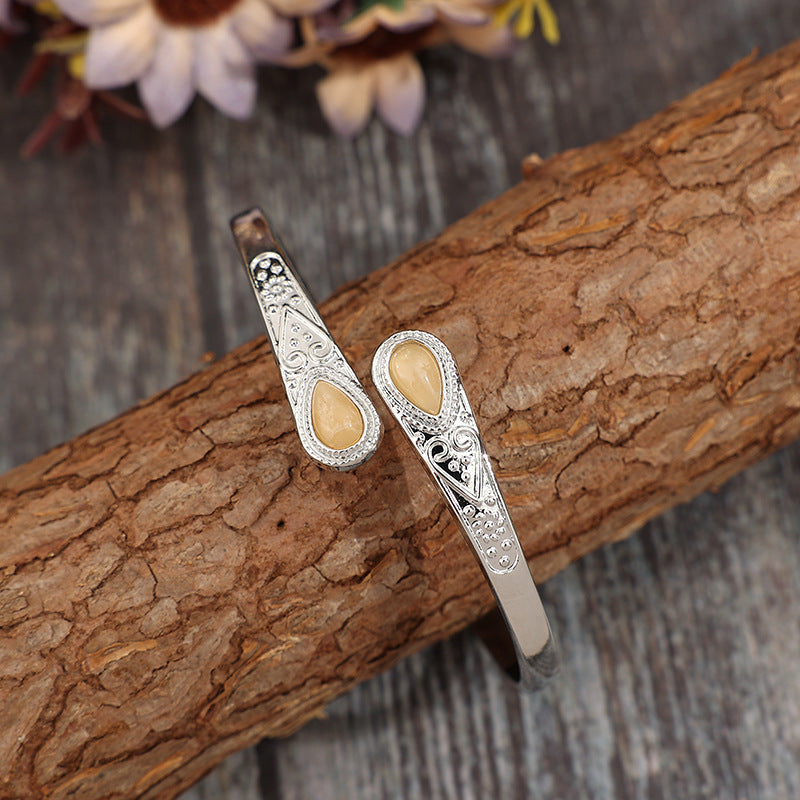 Romantic Bracelet for Special Moments