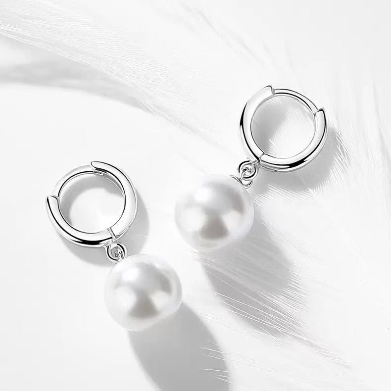 Romantic Pearl Earring for Special Moments