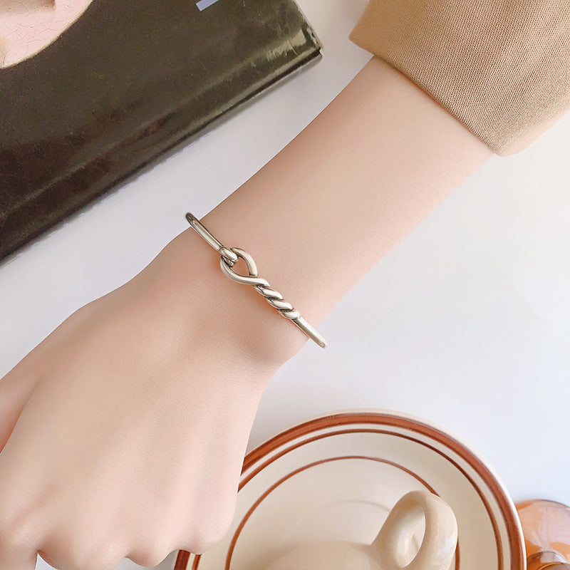 Charming Bracelet for Any Occasion