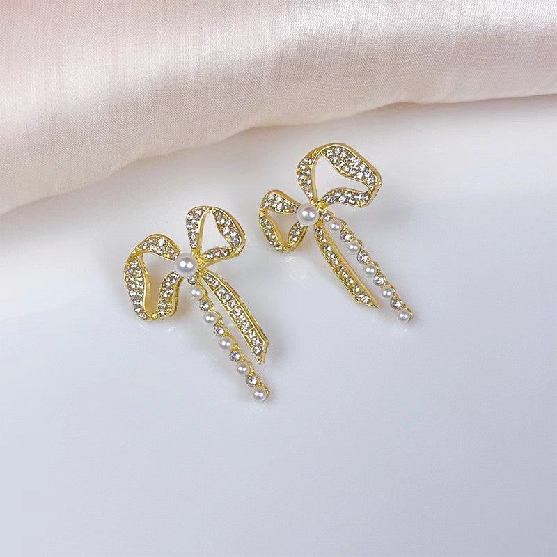 Stunning Pearl Earring for Daily Wear