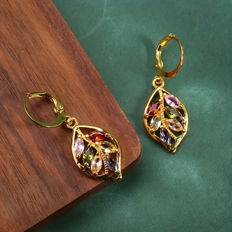Beautiful Gold Earring with Unique Style