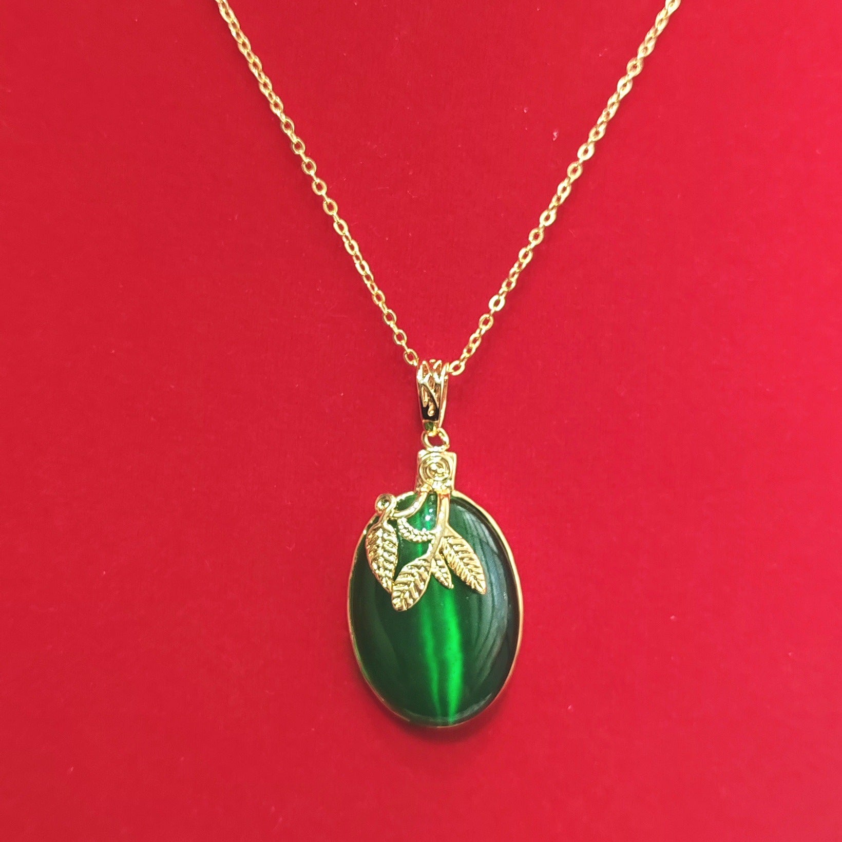 Stunning Necklace for Daily Wear